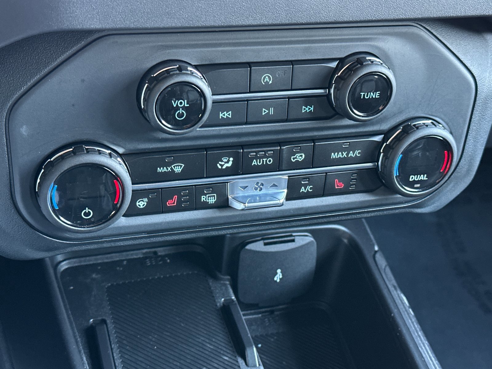 Certified 2025 Ford Bronco Outer Banks image 21