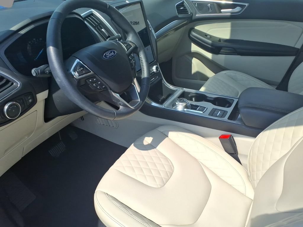 Certified 2023 Ford Edge Titanium AWD/4WD image 16