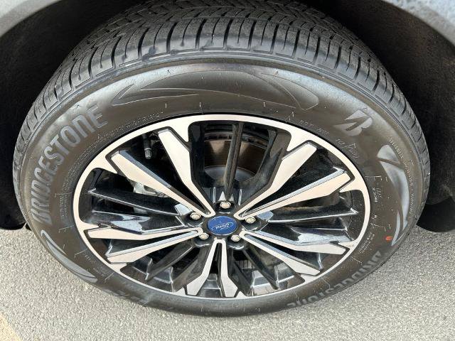 Certified 2022 Ford Escape SE w/ SE Sport Appearance Package AWD/4WD image 15
