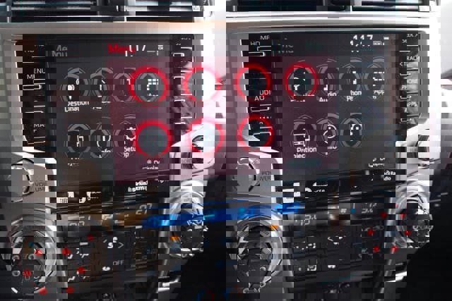 Used 2021 Toyota 4Runner Limited image 32