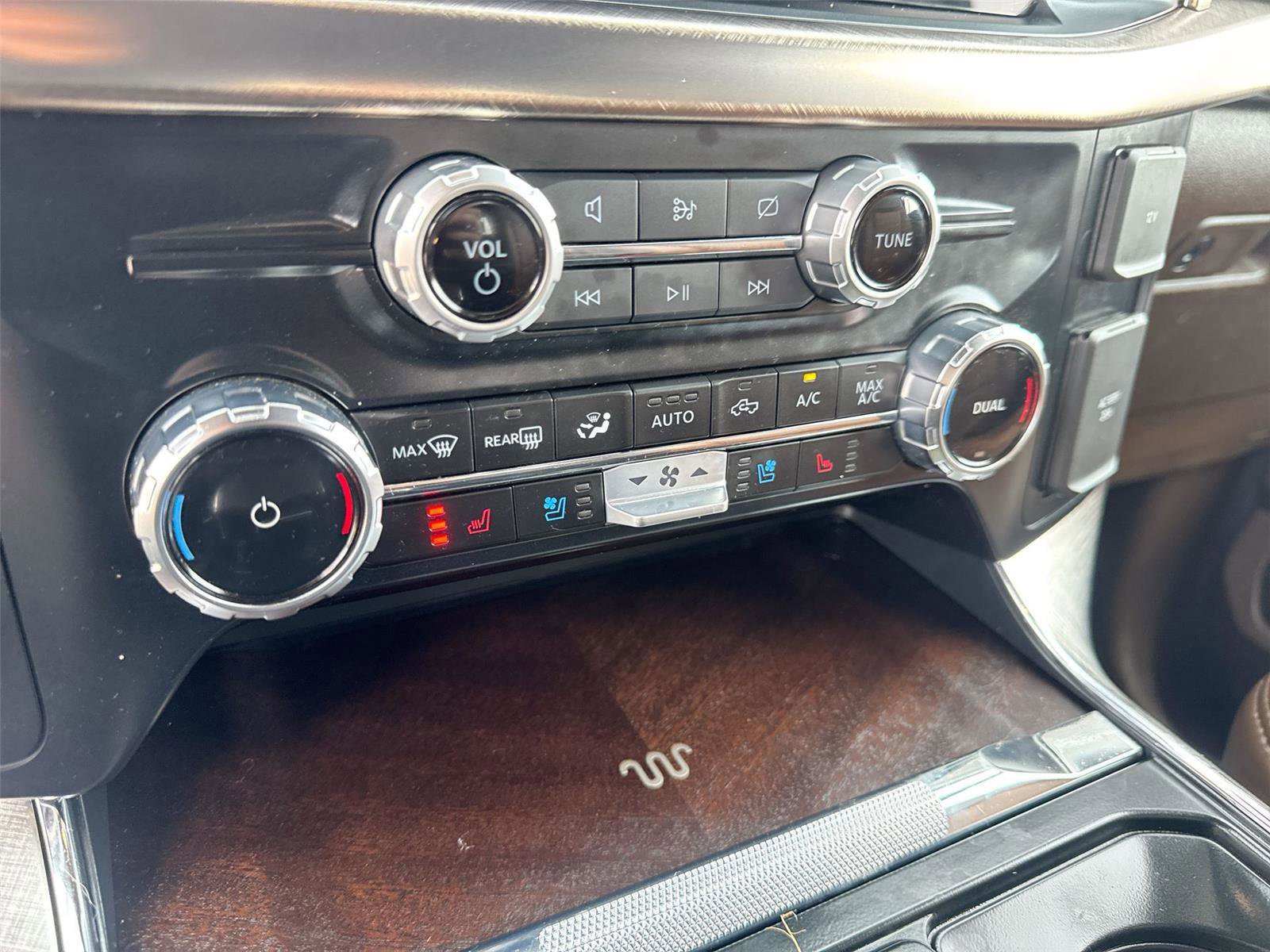 Certified 2023 Ford F150 King Ranch w/ Equipment Group 601A High image 17