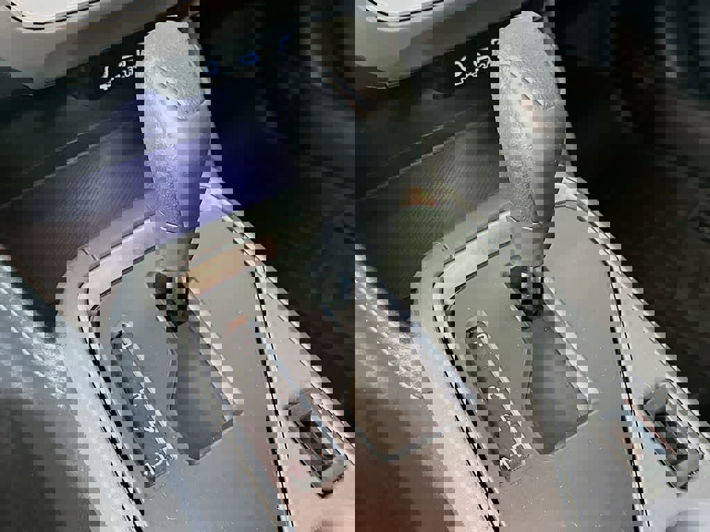 Used 2024 Subaru Crosstrek 2.0i Premium w/ Crosstrek Mirror Package image 20