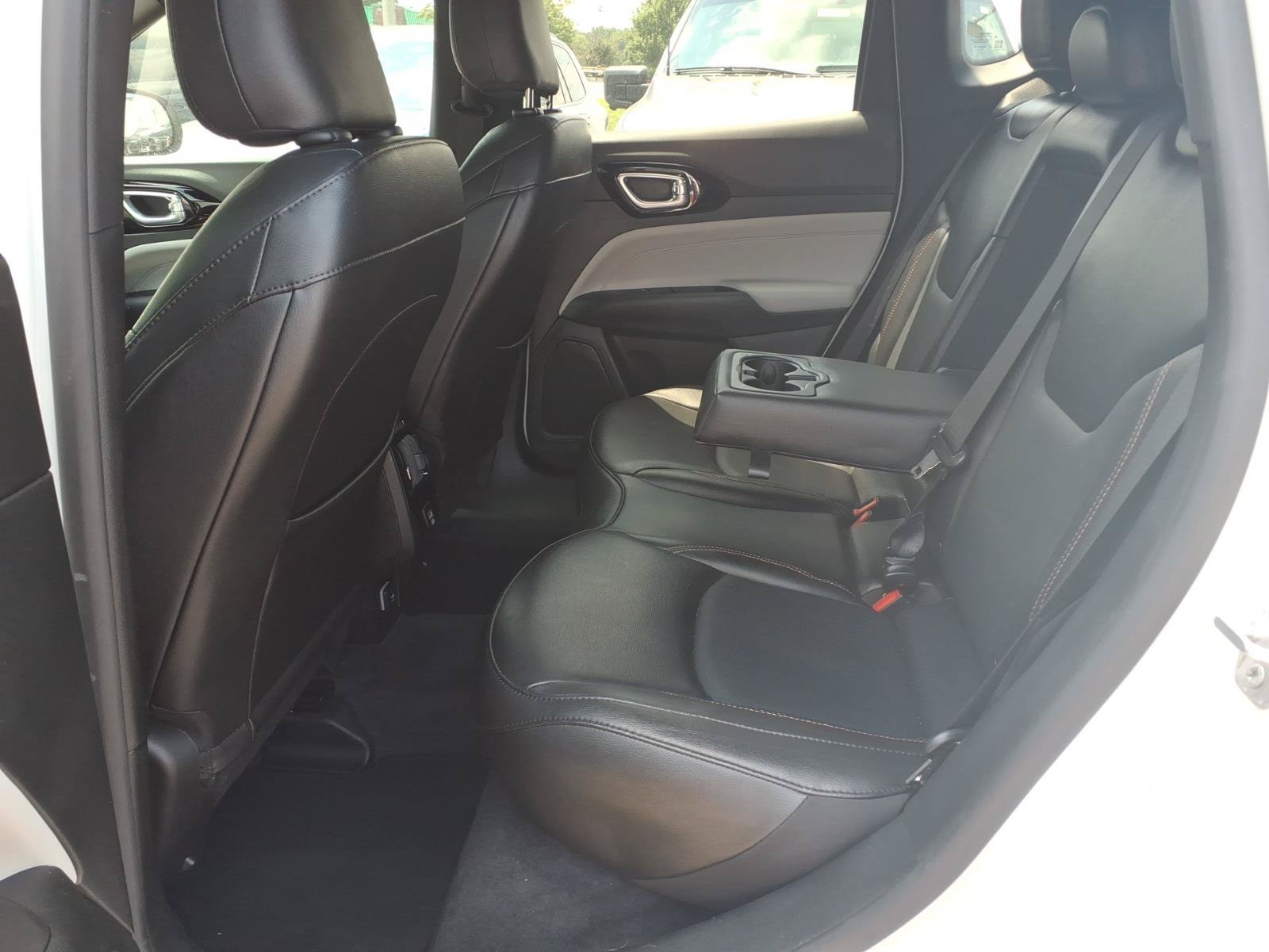 Used 2023 Jeep Compass Limited AWD/4WD image 21