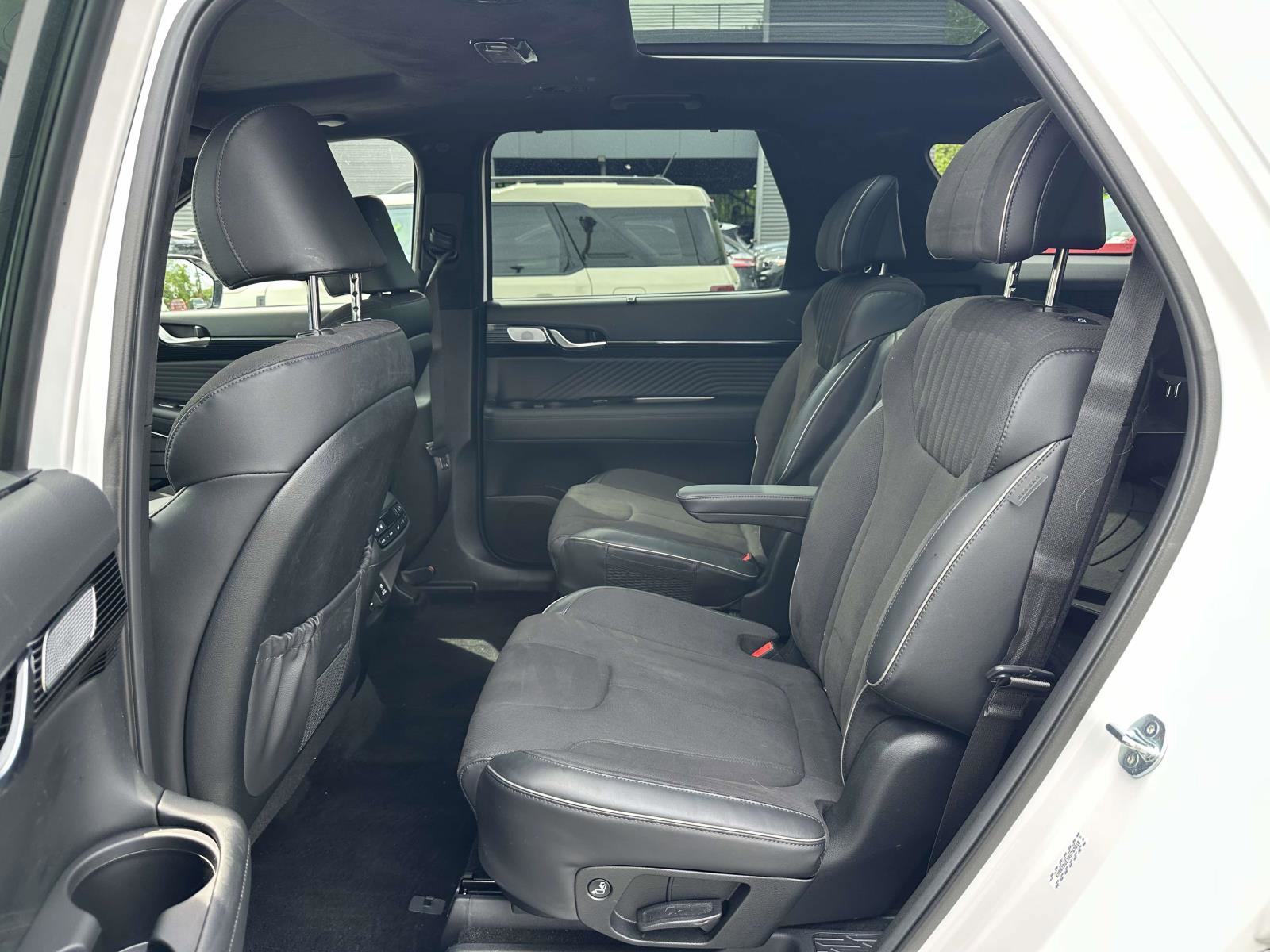 Used 2024 Hyundai Palisade Calligraphy AWD/4WD image 14