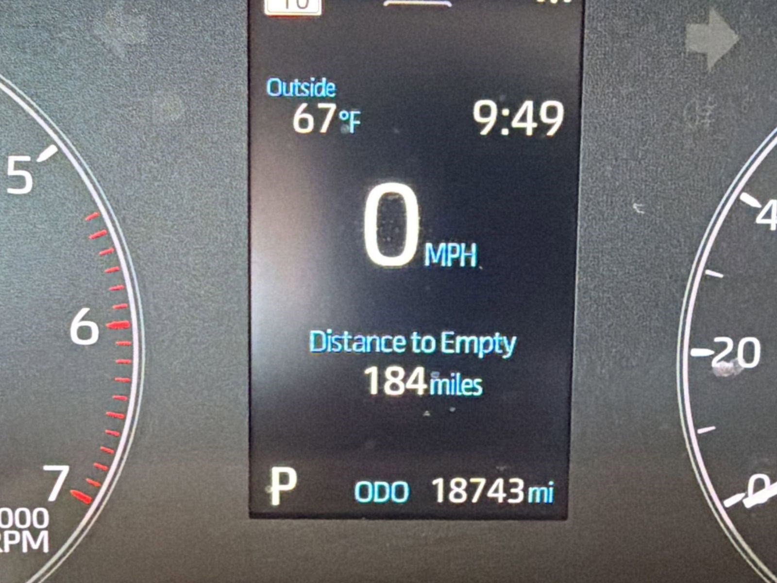 Used 2025 Toyota Corolla LE FWD image 18