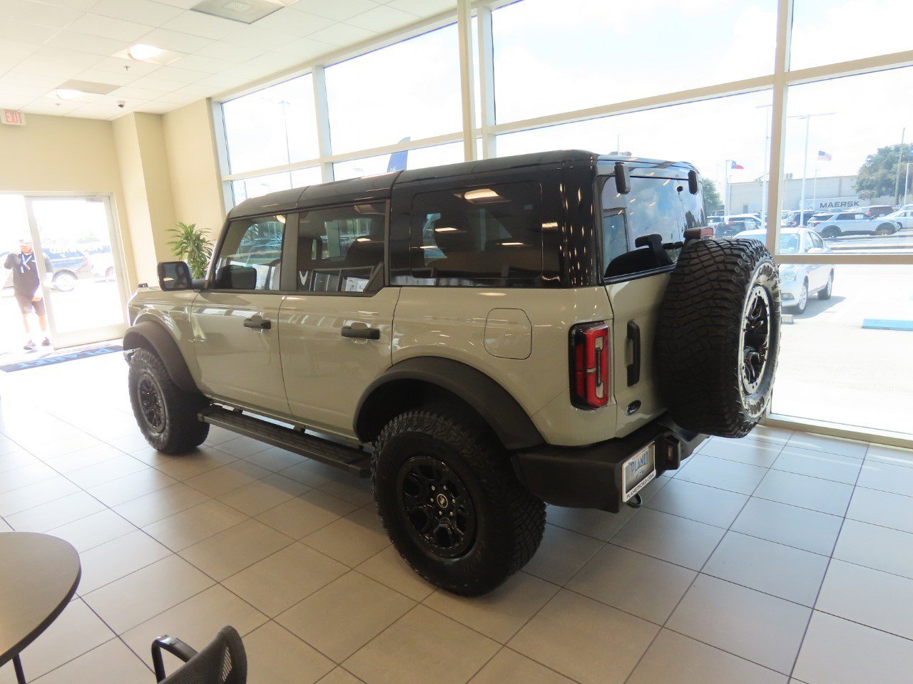 Certified 2024 Ford Bronco Wildtrak AWD/4WD image 9