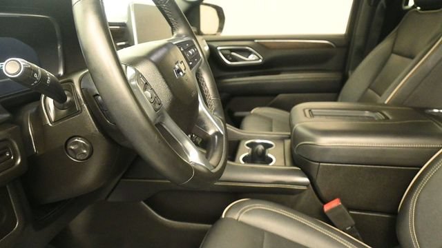 Used 2023 Chevrolet Suburban Premier AWD/4WD image 21