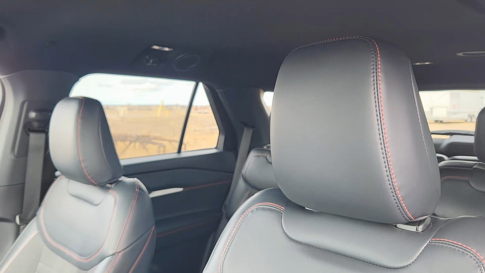 Certified 2025 Ford Explorer ST-Line image 10