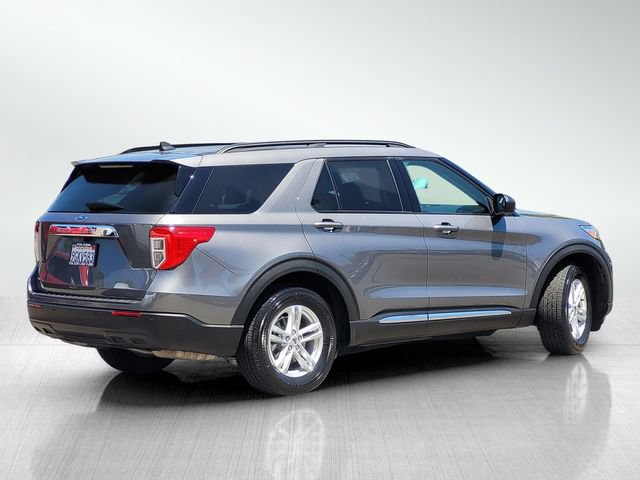 Certified 2023 Ford Explorer XLT RWD image 4