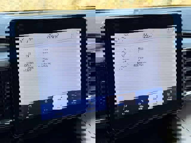 Certified 2022 Ford Explorer XLT w/ Equipment Group 202A image 28