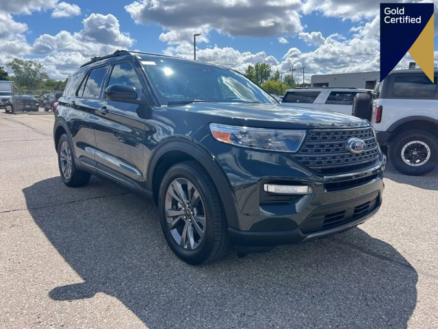 Certified 2022 Ford Explorer XLT w/ Equipment Group 202A