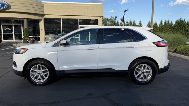 Certified 2023 Ford Edge SEL w/ Convenience Package AWD/4WD image 3