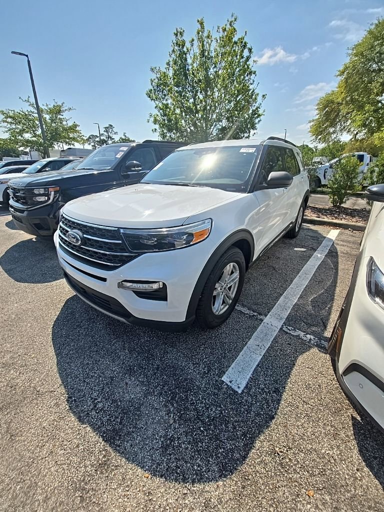 Certified 2023 Ford Explorer XLT w/ Equipment Group 202A