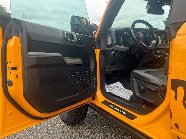 Certified 2022 Ford Bronco Black Diamond w/ Sasquatch Package AWD/4WD image 9
