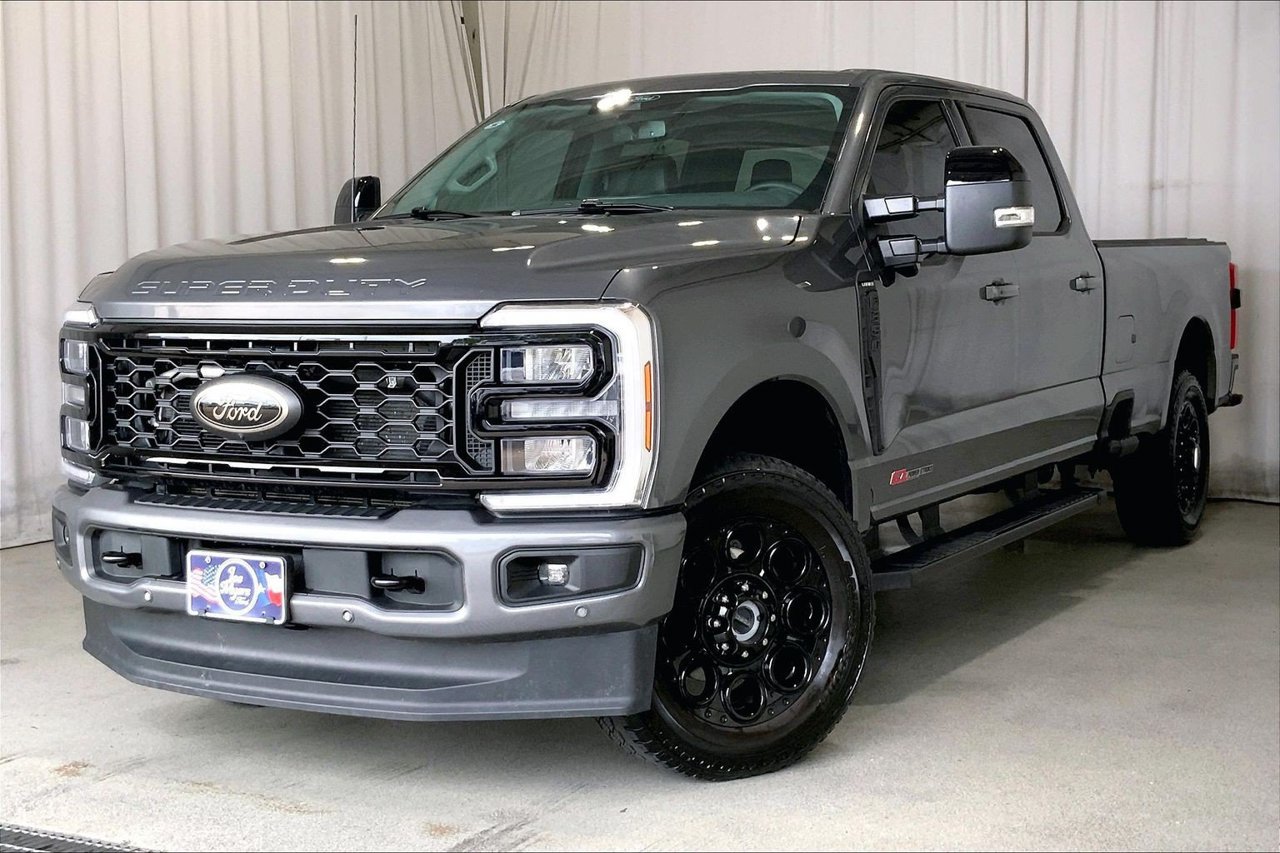 Certified 2025 Ford F350 Lariat w/ Lariat Ultimate Package AWD/4WD image 12