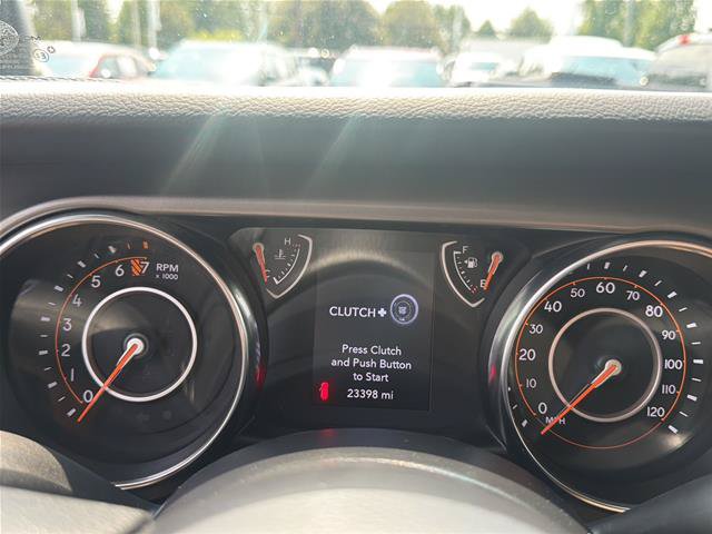 Used 2022 Jeep Wrangler Sport AWD/4WD image 6
