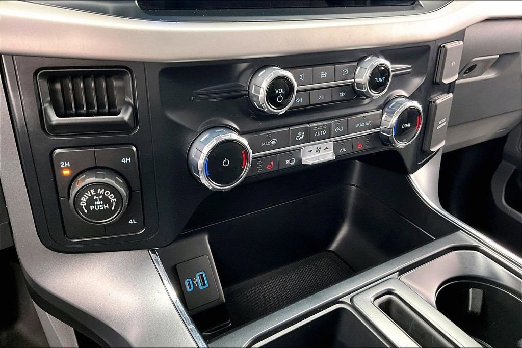 Certified 2022 Ford F150 XLT w/ Equipment Group 302A High image 32