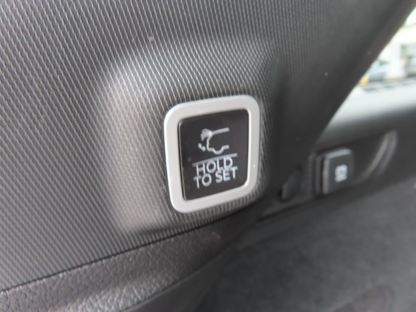 Used 2023 Jeep Grand Cherokee Summit w/ Luxury Tech Group V image 43