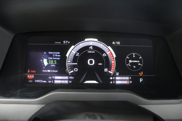 Used 2026 Toyota Tundra Limited AWD/4WD image 10