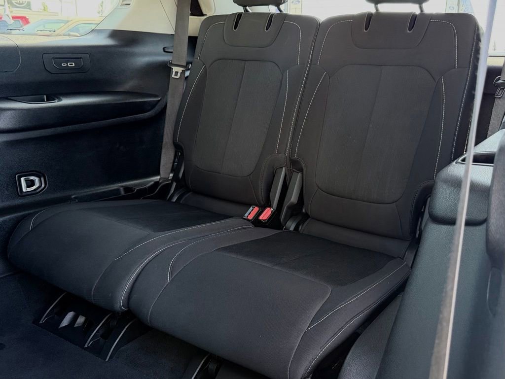 Used 2022 Jeep Grand Cherokee L Laredo w/ Luxury Tech Group I image 30