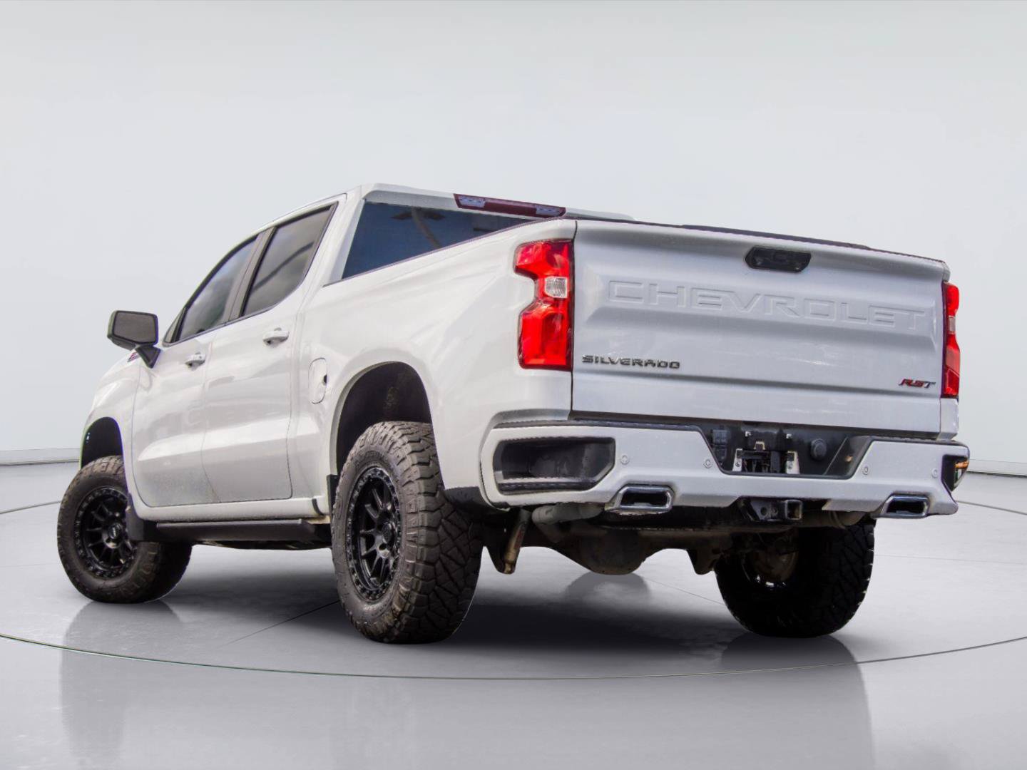 Used 2023 Chevrolet Silverado 1500 RST w/ RST All Star Premium Package AWD/4WD image 3