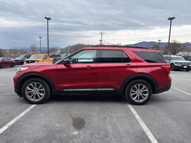 Certified 2024 Ford Explorer XLT w/ Equipment Group 202A AWD/4WD image 6