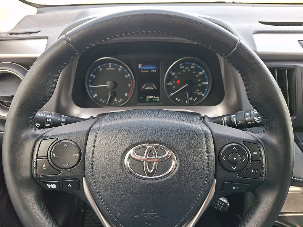 Used 2018 Toyota RAV4 XLE w/ Plus Extra Value Package AWD/4WD image 19