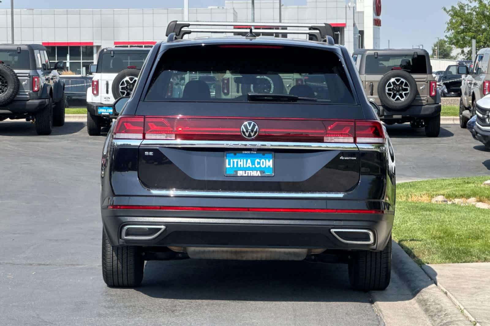 Used 2025 Volkswagen Atlas SE AWD/4WD image 7