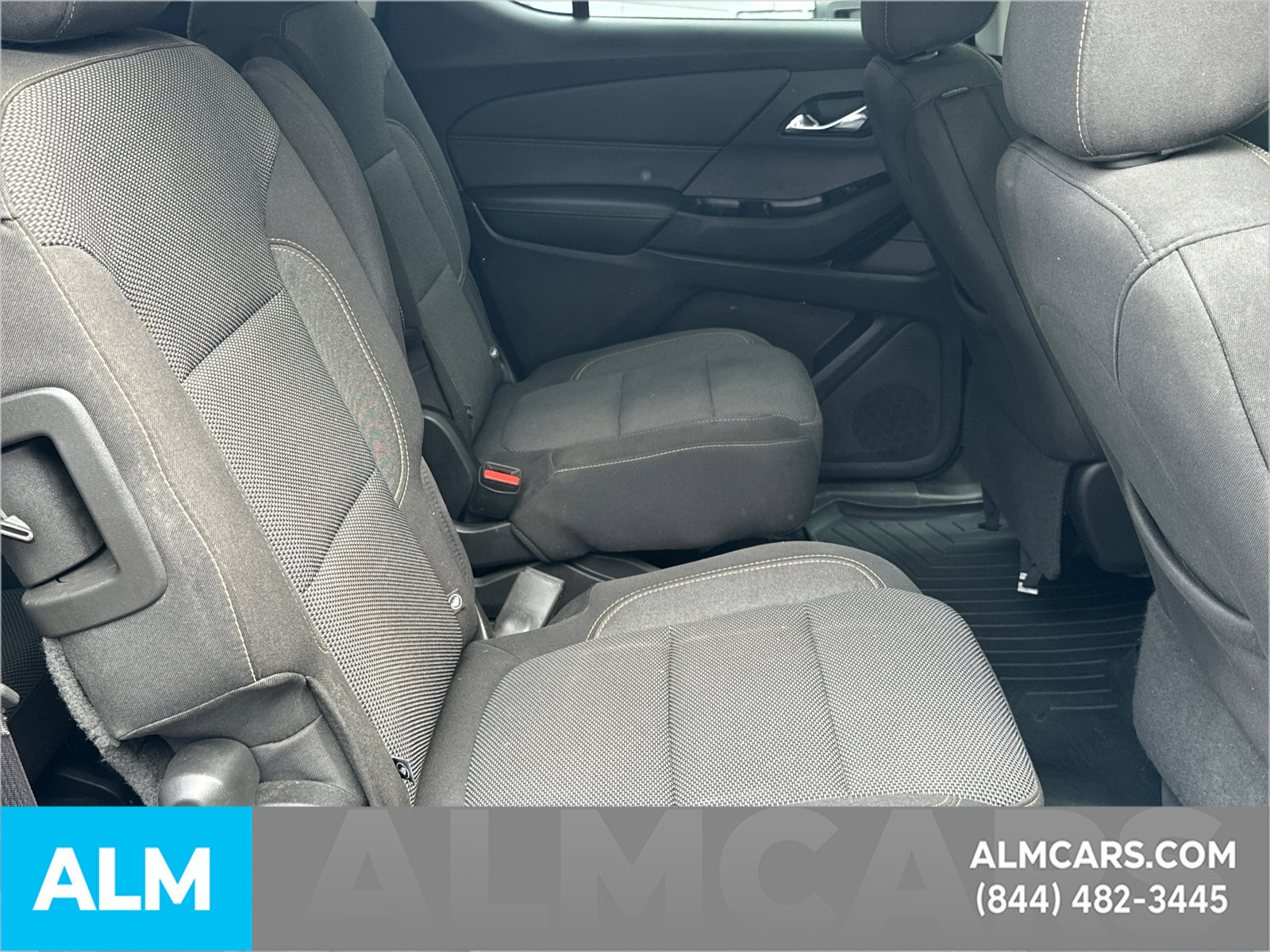 Used 2018 Chevrolet Traverse LT FWD image 17