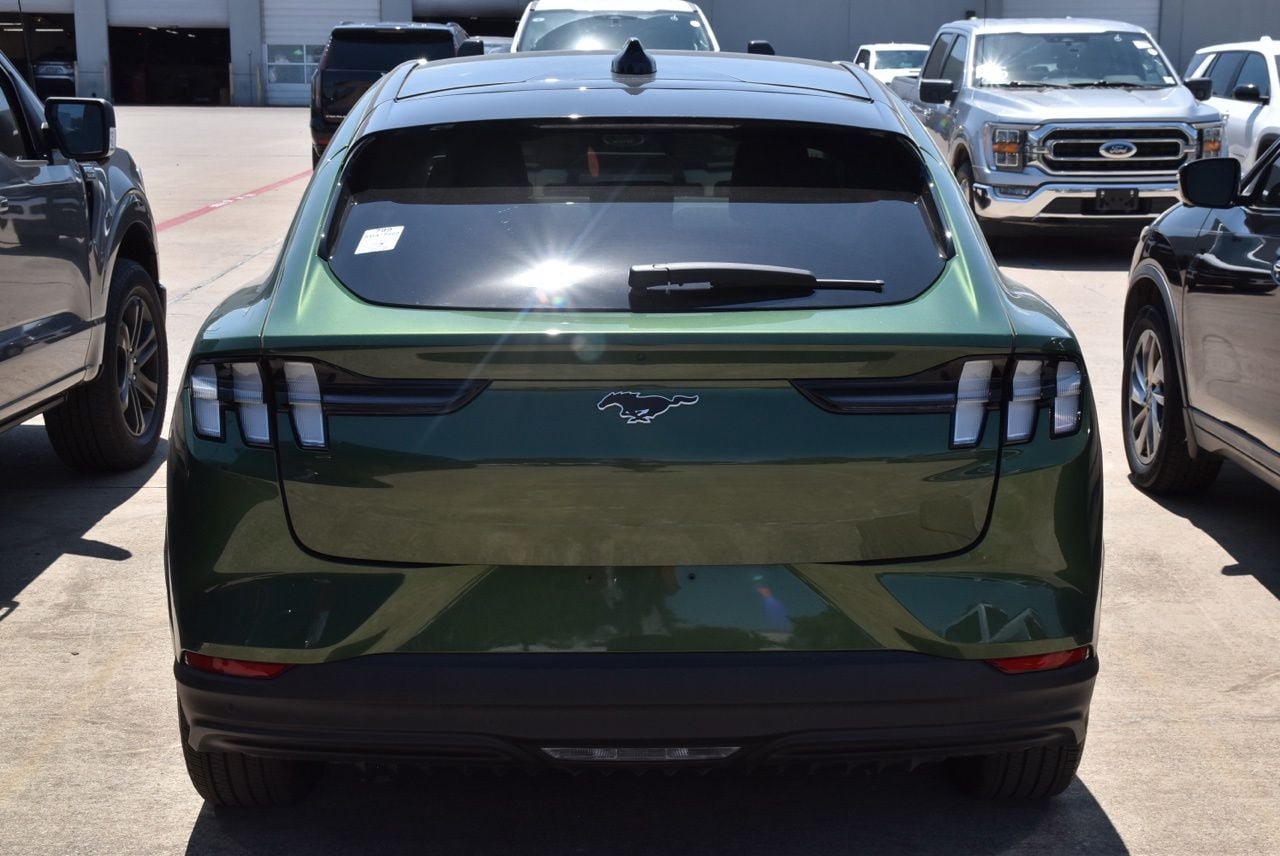 Certified 2025 Ford Mustang Mach-E Premium AWD/4WD image 8