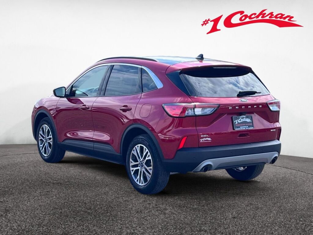 Certified 2022 Ford Escape SEL AWD/4WD image 10