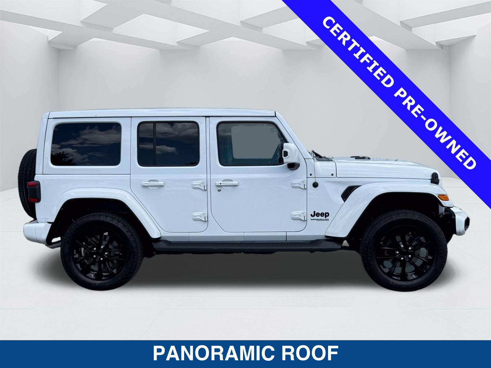 Used 2021 Jeep Wrangler Unlimited Sahara AWD/4WD video 3