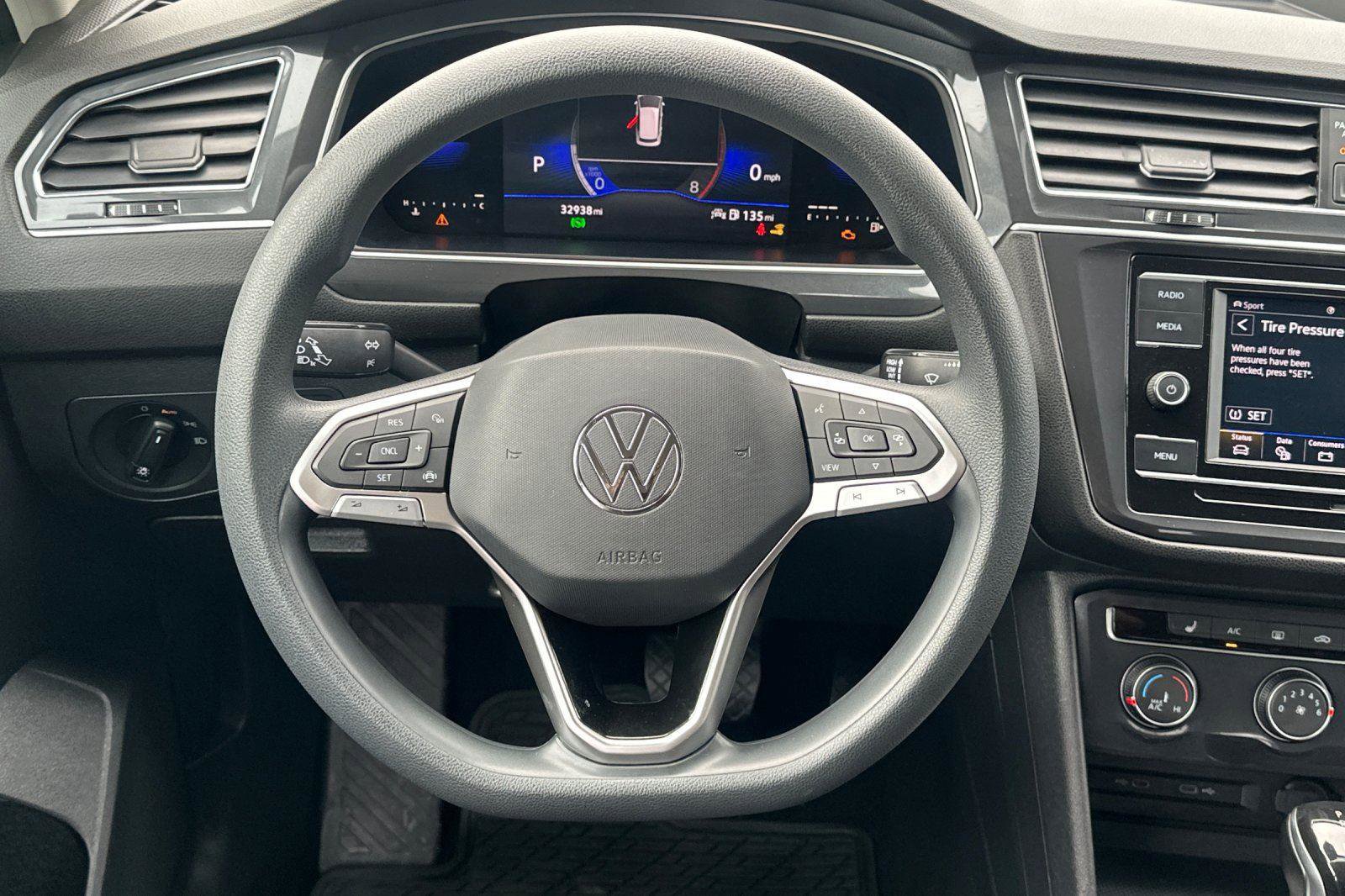 Used 2022 Volkswagen Tiguan S image 15