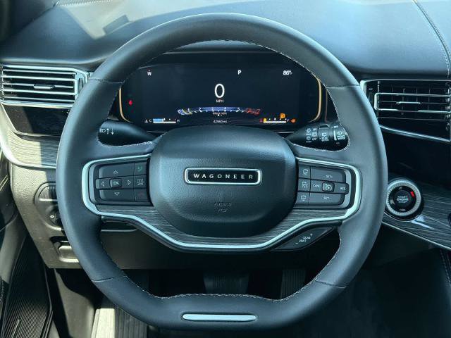 Used 2022 Jeep Wagoneer Series III w/ Rear Seat Video Group 1 AWD/4WD image 23