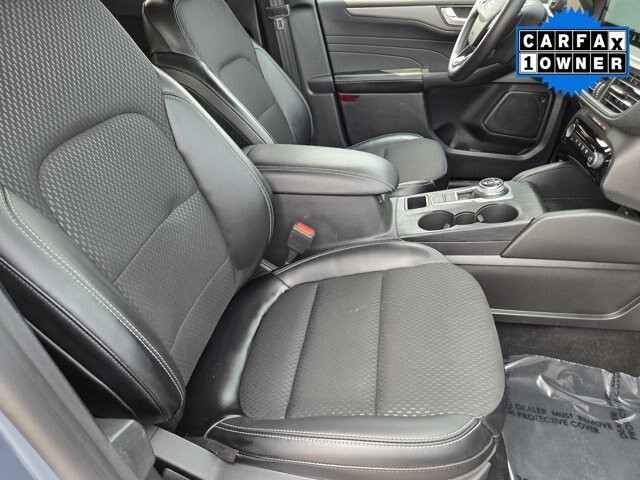 Certified 2025 Ford Escape SE FWD image 12