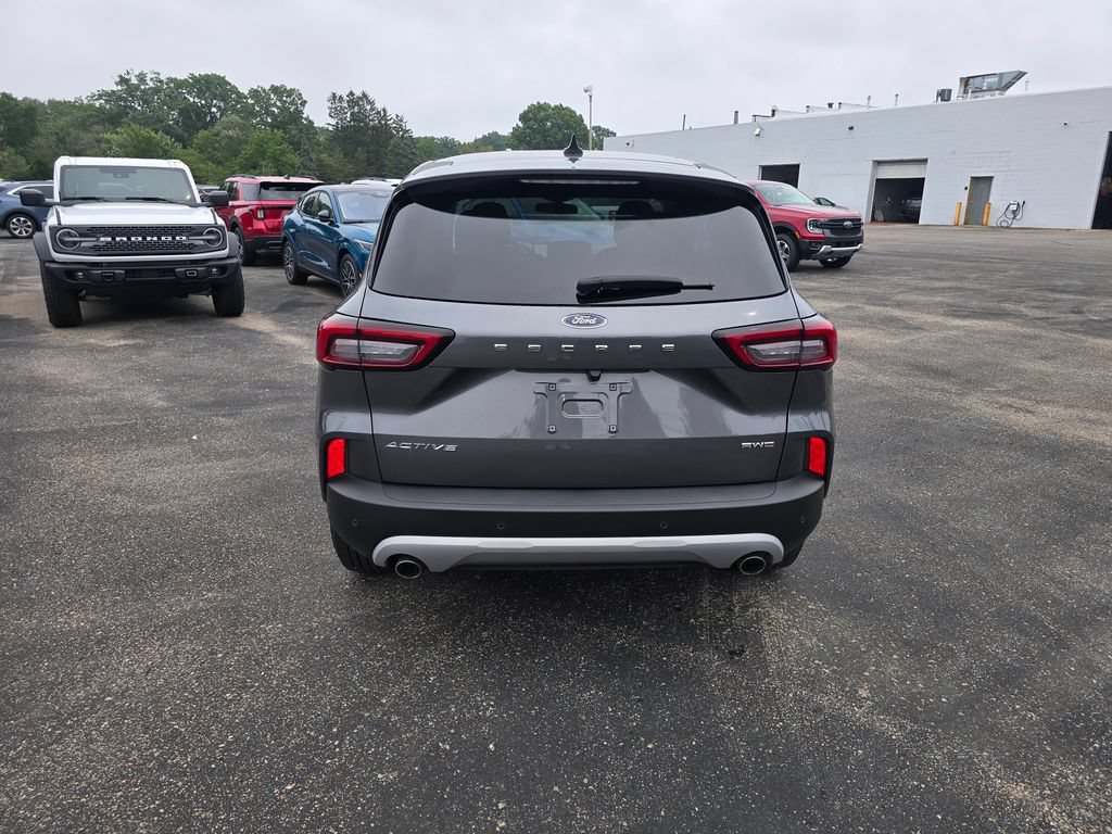 Certified 2024 Ford Escape Active w/ Tech Pack #1 AWD/4WD image 4
