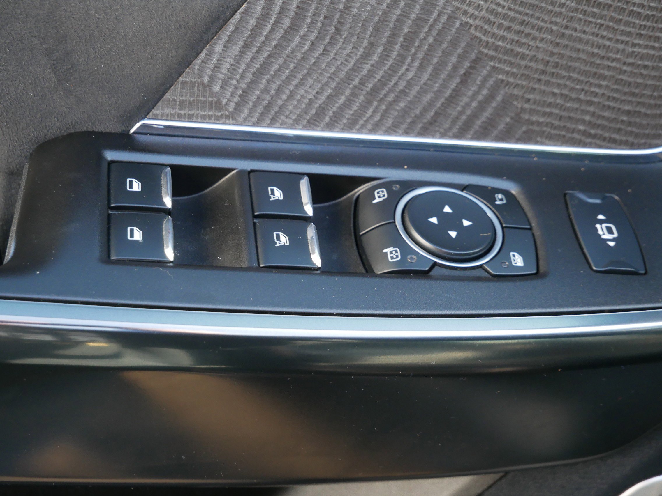 Certified 2024 Ford F350 Platinum AWD/4WD image 9