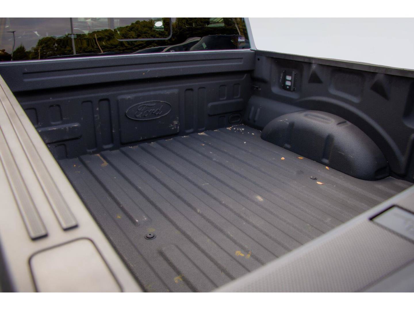 Certified 2024 Ford F150 Lariat w/ Bed Utility Package AWD/4WD image 5