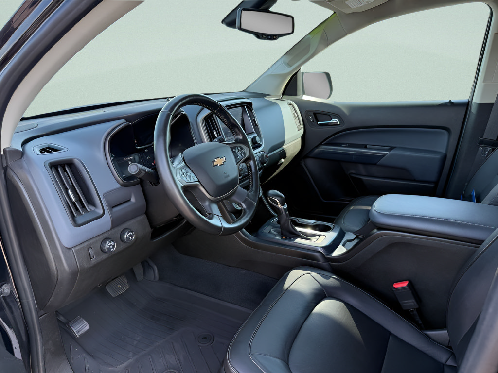 Used 2022 Chevrolet Colorado Z71 w/ Z71 Midnight Edition AWD/4WD image 4