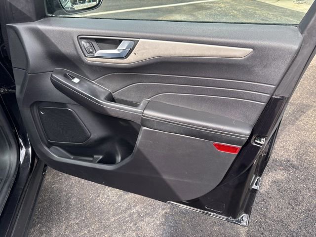 Certified 2022 Ford Escape SEL w/ Technology Package image 35