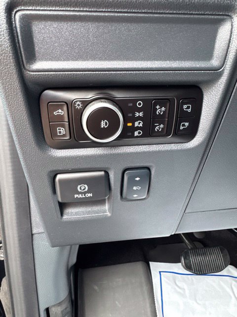 Certified 2025 Ford F150 Platinum AWD/4WD image 18