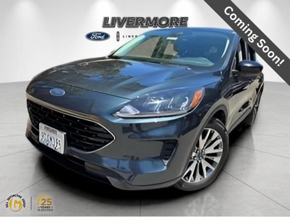 Certified 2022 Ford Escape SE w/ SE Sport Appearance Package