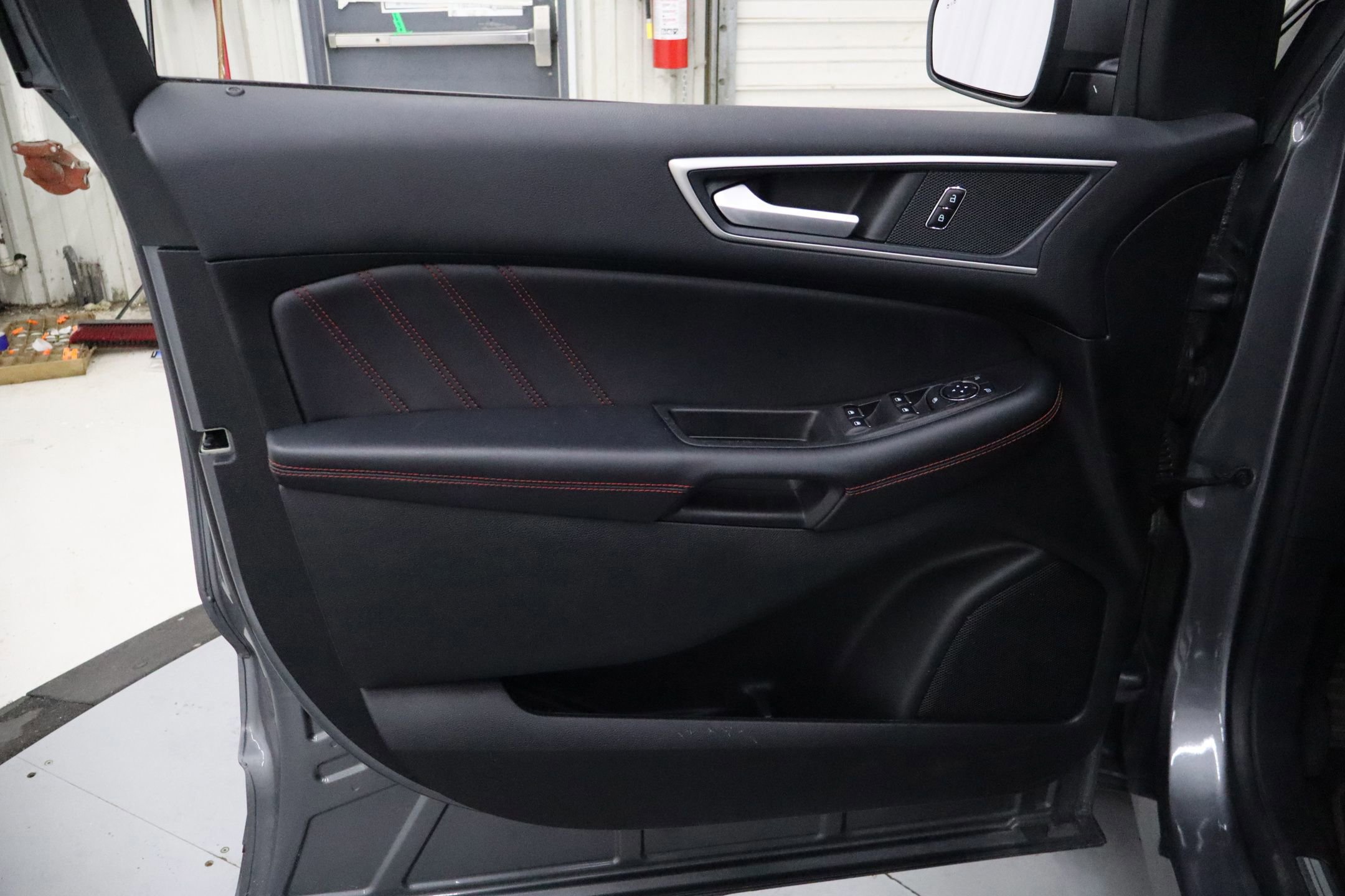 Certified 2024 Ford Edge ST-Line image 13