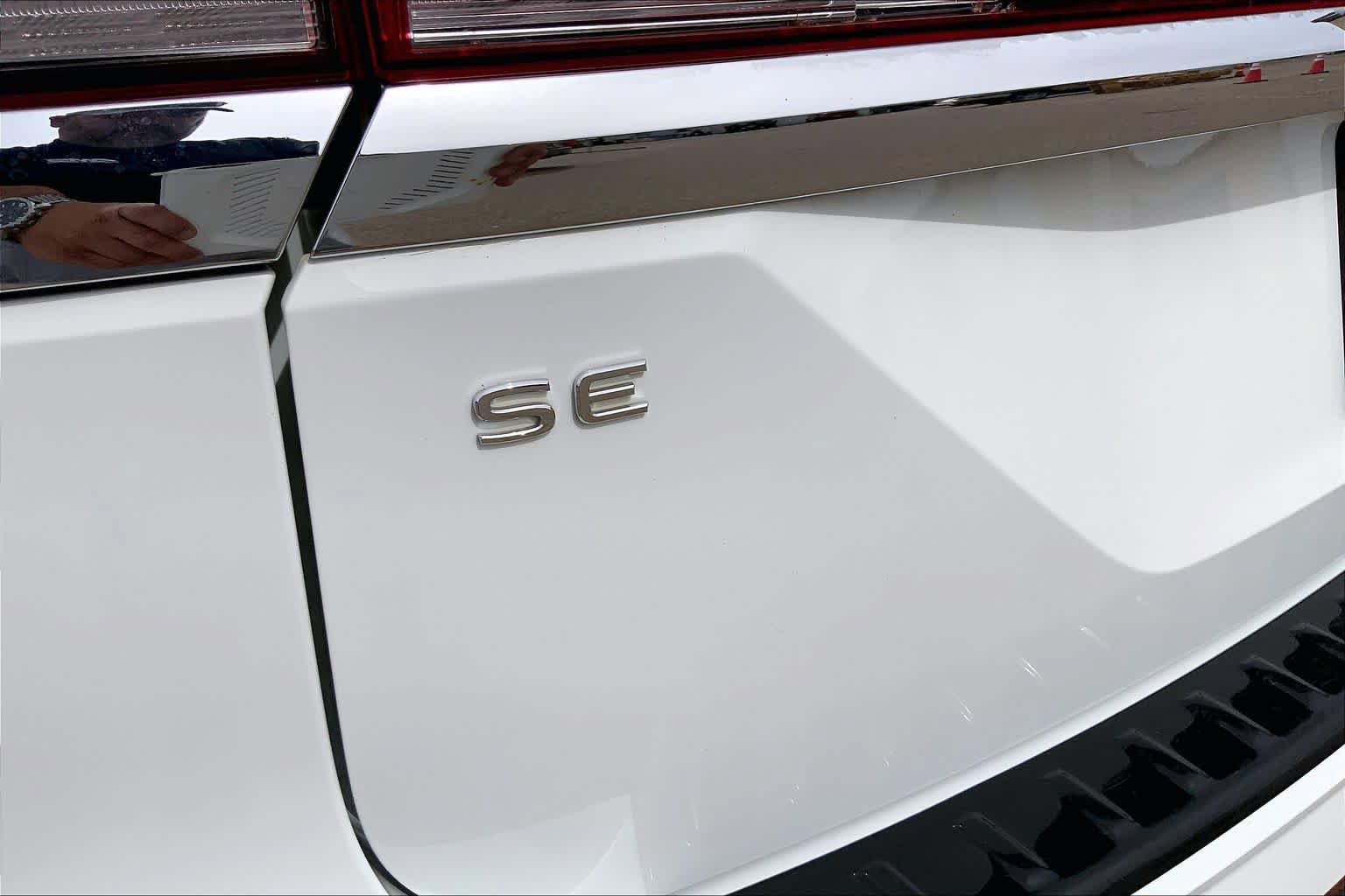 Used 2024 Volkswagen Atlas SE FWD image 10