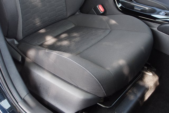 Used 2021 Toyota Corolla SE FWD image 12