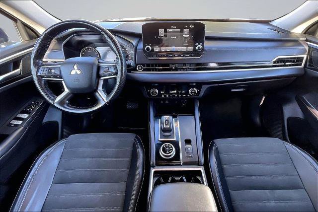 Used 2024 Mitsubishi Outlander SE AWD/4WD image 16