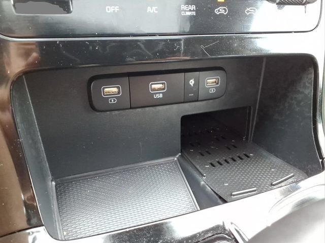 Used 2024 Kia Carnival SX Prestige FWD image 27