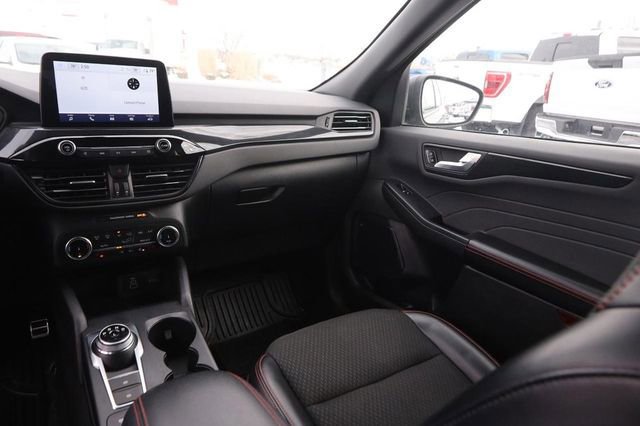 Certified 2024 Ford Escape ST-Line image 25