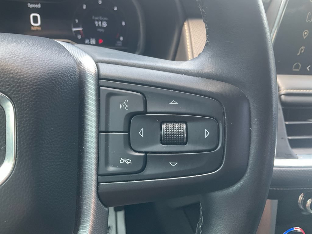 Used 2023 GMC Yukon SLT AWD/4WD image 21