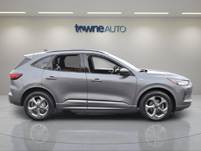 Certified 2023 Ford Escape ST-Line w/ Tech Pack #1 AWD/4WD image 8